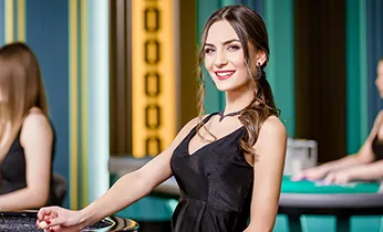Hình ảnh đội ngũ hỗ trợ khách hàng của uw 99 sẵn sàng giải đáp mọi thắc mắc và hỗ trợ người dùng